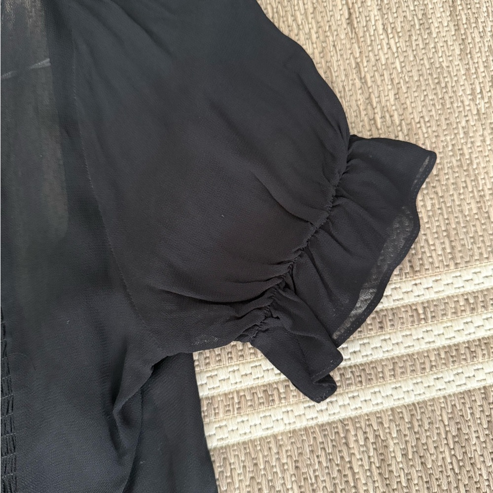 NWT Reformation Delevan Top Black Puff Sleeve Blouse size 6 - Picture 8 of 8